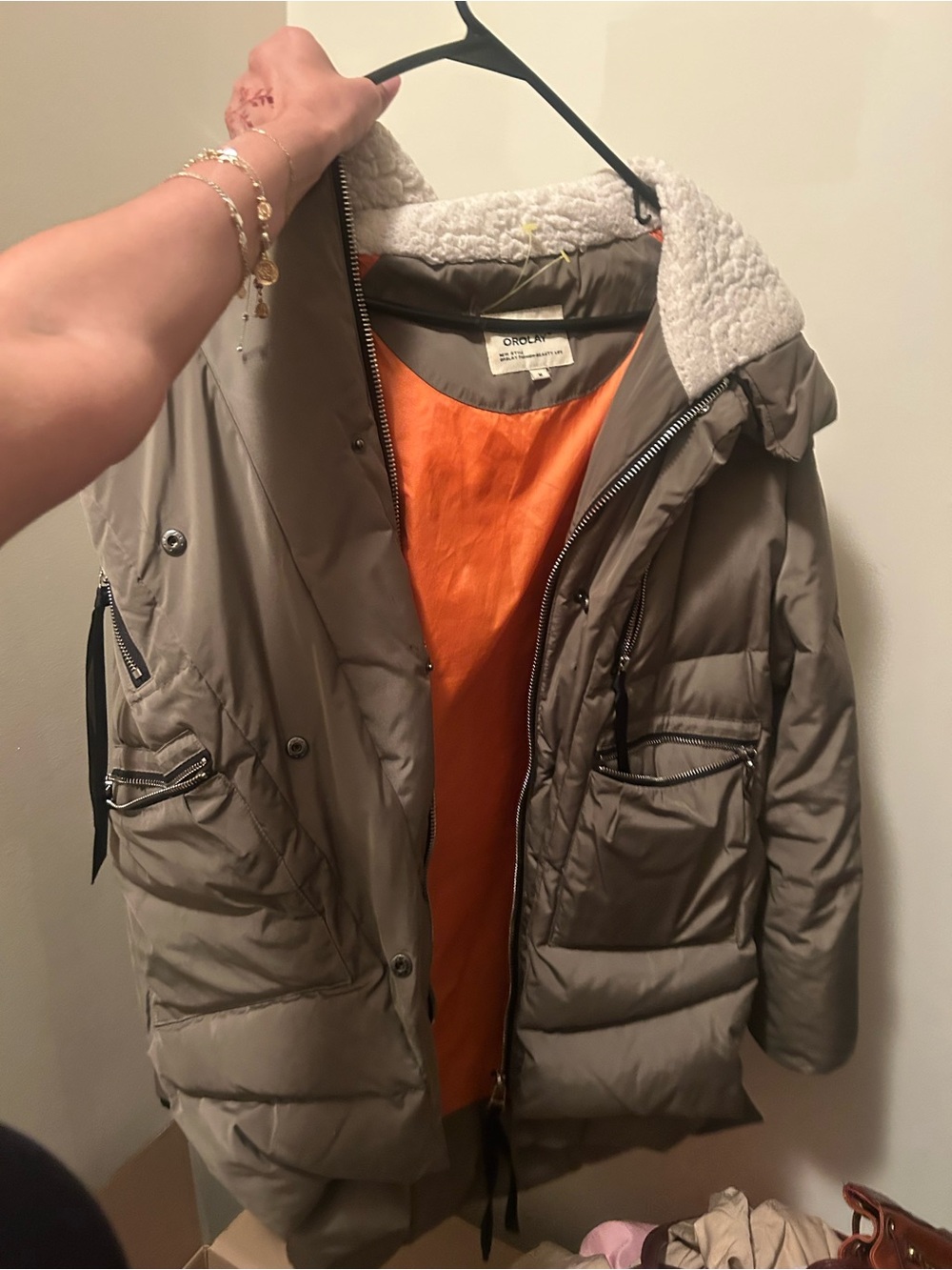 Orolay Puffer Coat with Sherpa Collar in Taupe & Orange Lining